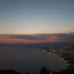度假居 Spacious Retreat With Captivating Mnt View Sotirianika