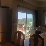 度假居 Spacious Retreat With Captivating Mnt View Sotirianika