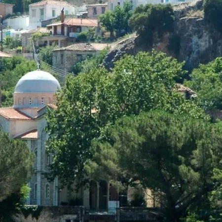 Spacious Retreat With Captivating Mnt View Holiday home Sotirianika