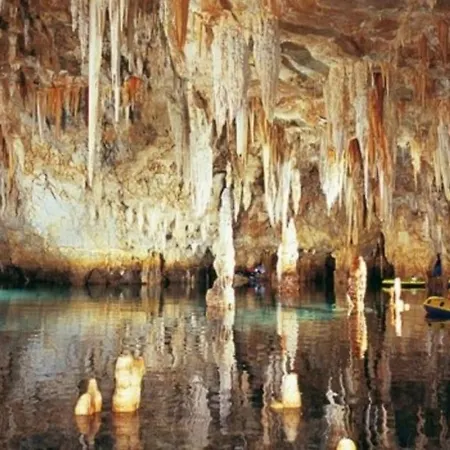 Prázdninový dům Spacious Retreat With Captivating Mnt View