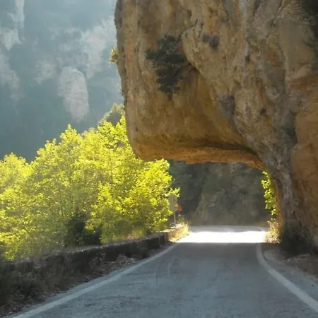 Prázdninový dům Spacious Retreat With Captivating Mnt View Sotirianika