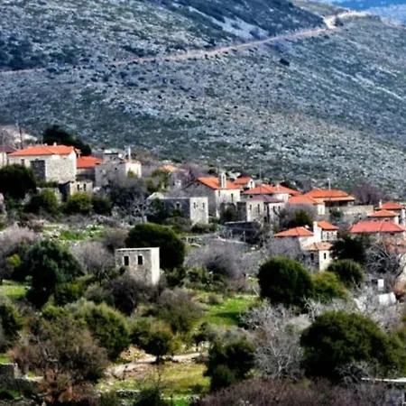 Spacious Retreat With Captivating Mnt View * Sotirianika