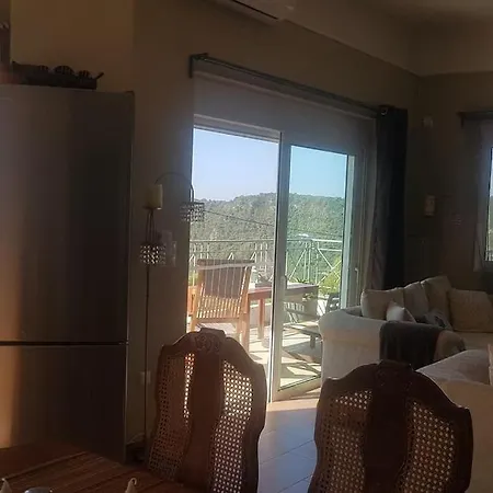 Tatil Evi Spacious Retreat With Captivating Mnt View Sotirianika