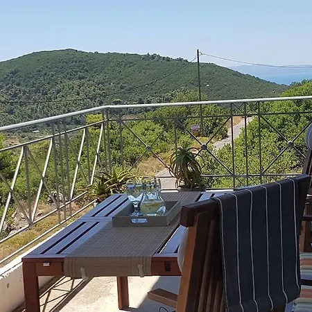 Spacious Retreat With Captivating Mnt View * Sotirianika