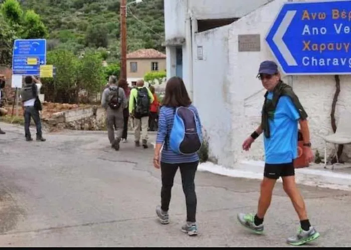 Spacious Retreat With Captivating Mnt View