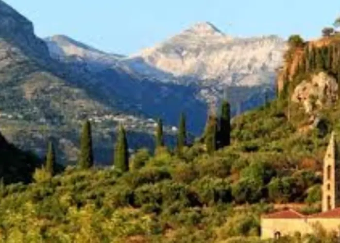 Ferienhaus Spacious Retreat With Captivating Mnt View *