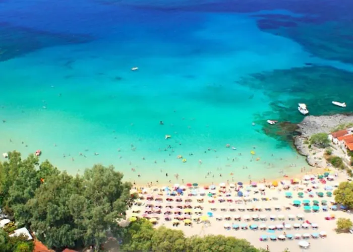 Ferienhaus Spacious Retreat With Captivating Mnt View *