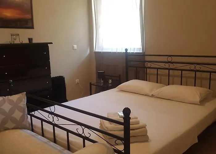 Дом отдыха Spacious Retreat With Captivating Mnt View Sotirianika